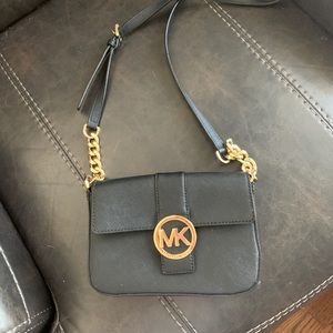 Michael Kors small crossbody/shoulder bag